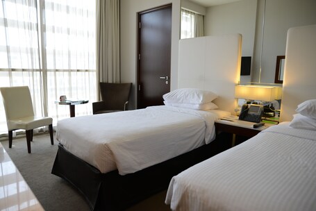 Centro Yas Island - Image 46