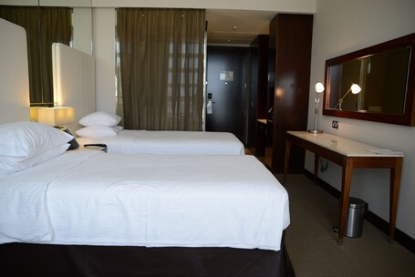 Centro Yas Island - Image 50
