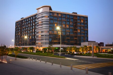 Centro Yas Island - Image 2