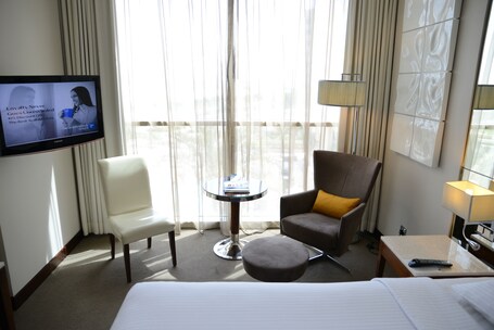 Centro Yas Island - Image 34