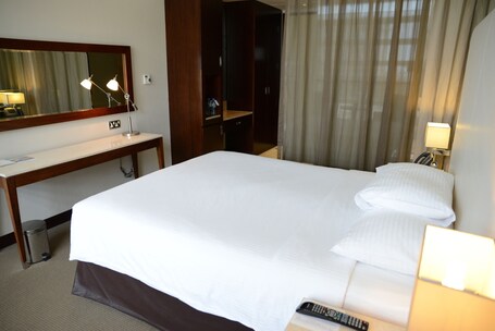 Centro Yas Island - Image 54