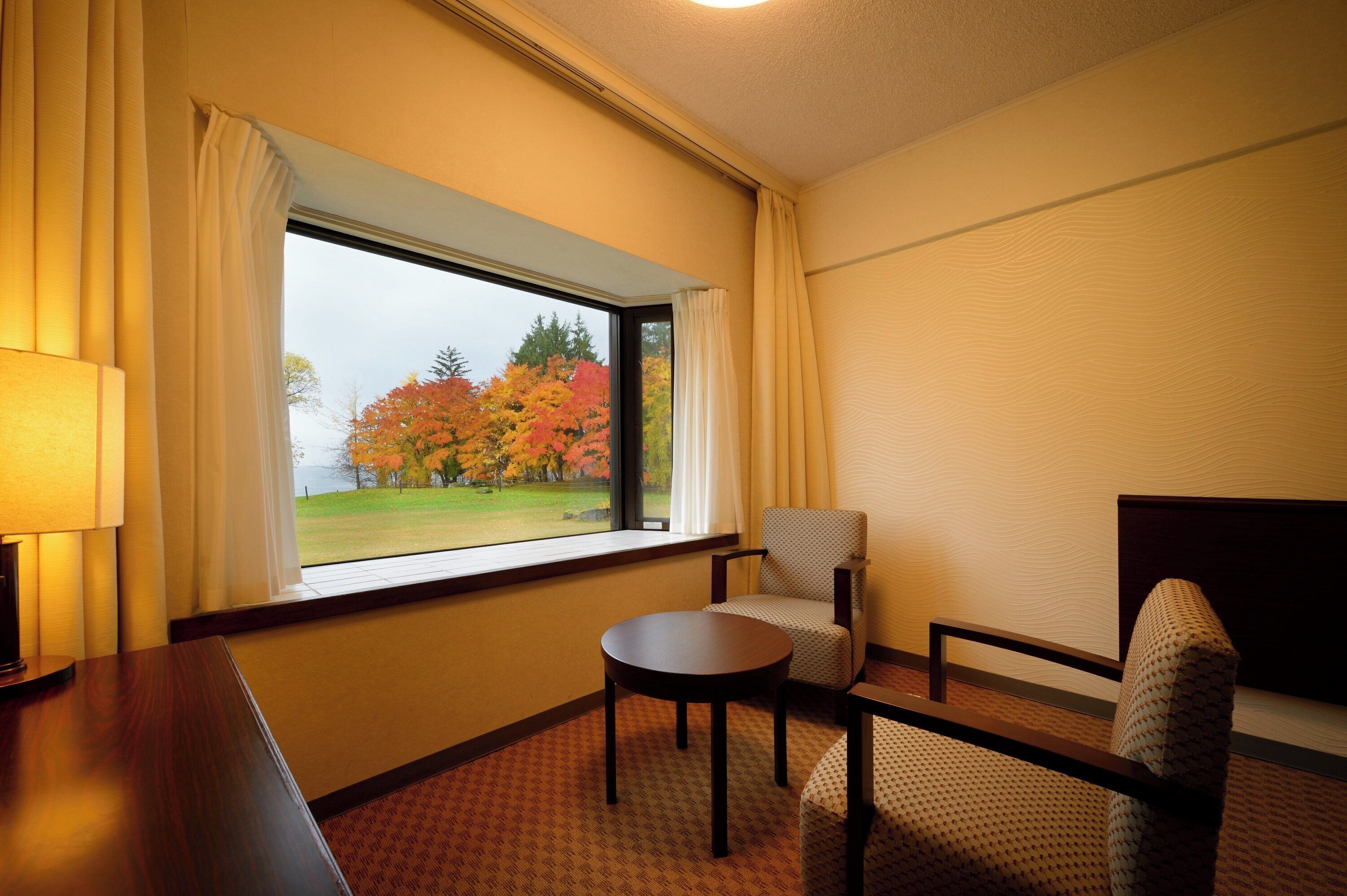 in-room safe, free wifi, bed sheets