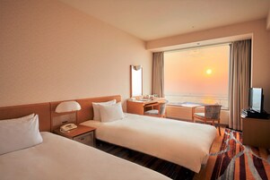 [High Floor]Twin Room, 2 Twin Beds, Non Smoking | Premium bedding, in-room safe, desk, free WiFi