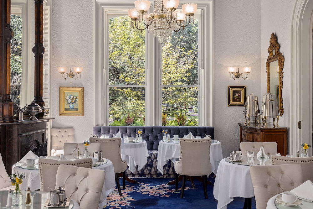 Hamilton-Turner Inn by null