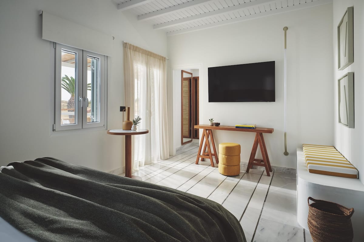 Superior kamer | Hypoallergeen beddengoed, een minibar, een kluis op de kamer