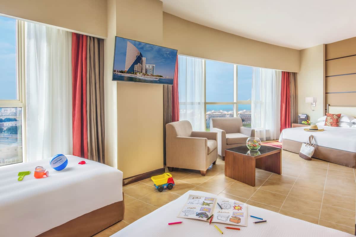 Chăn bông, minibar, trang trí khác biệt