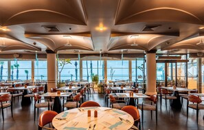 Breakfast, lunch, dinner served; sea views