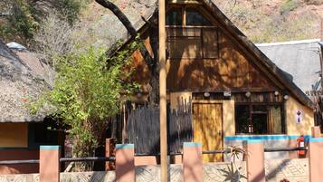 Family/Group Chalet | In-room safe, individually decorated, individually furnished