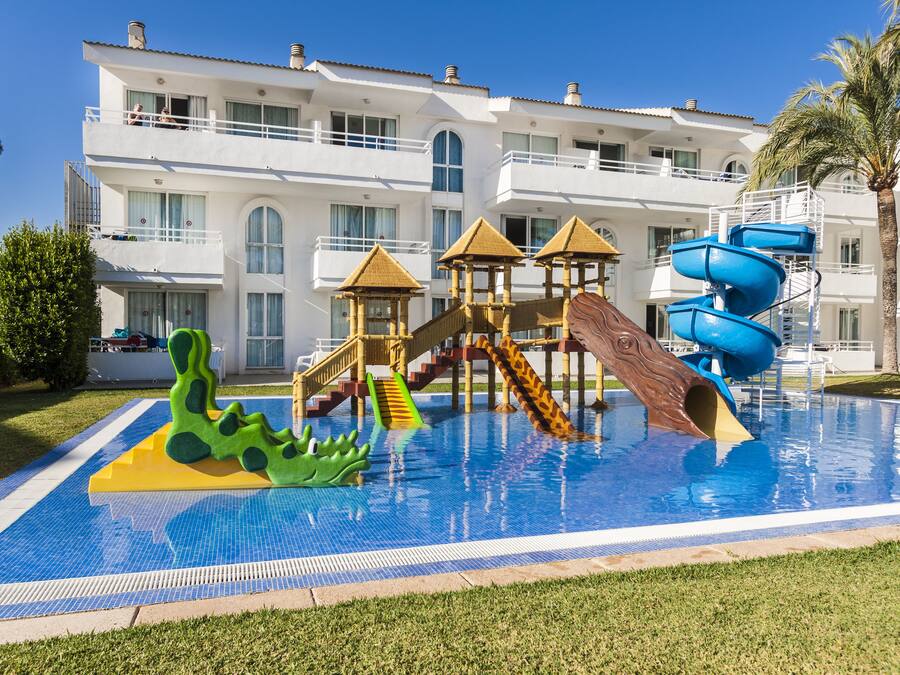 Ărea de juegos infantiles al aire libre