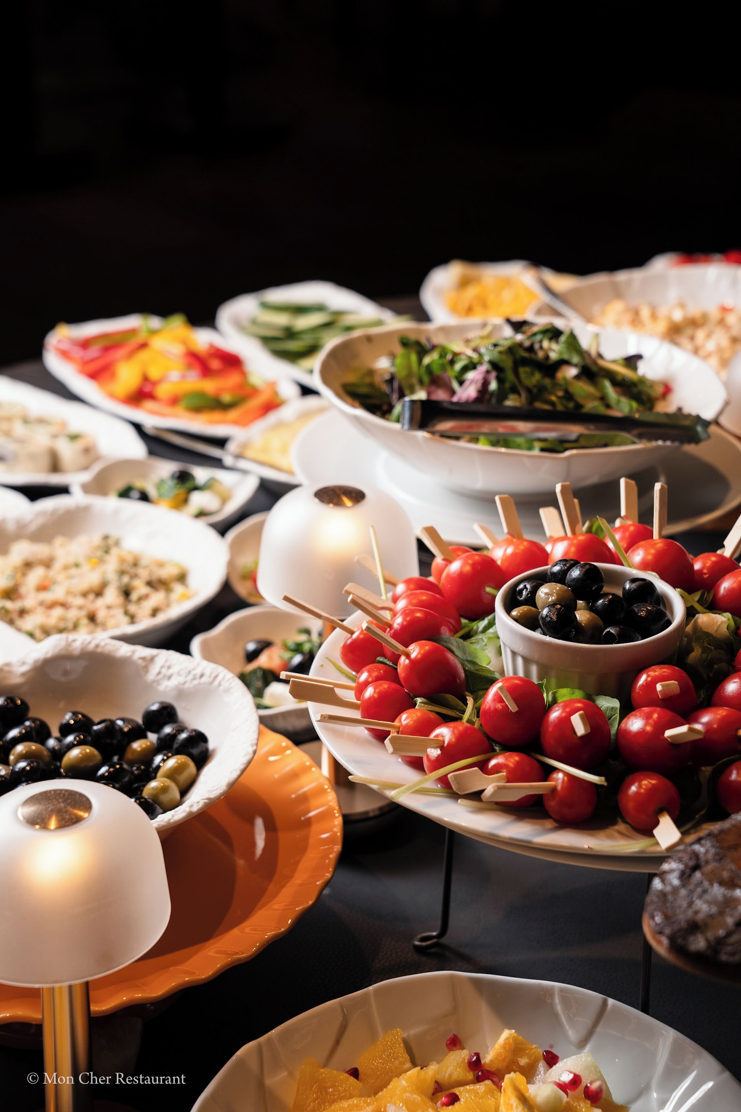Café da manhã com buffet todos os dias mediante uma taxa