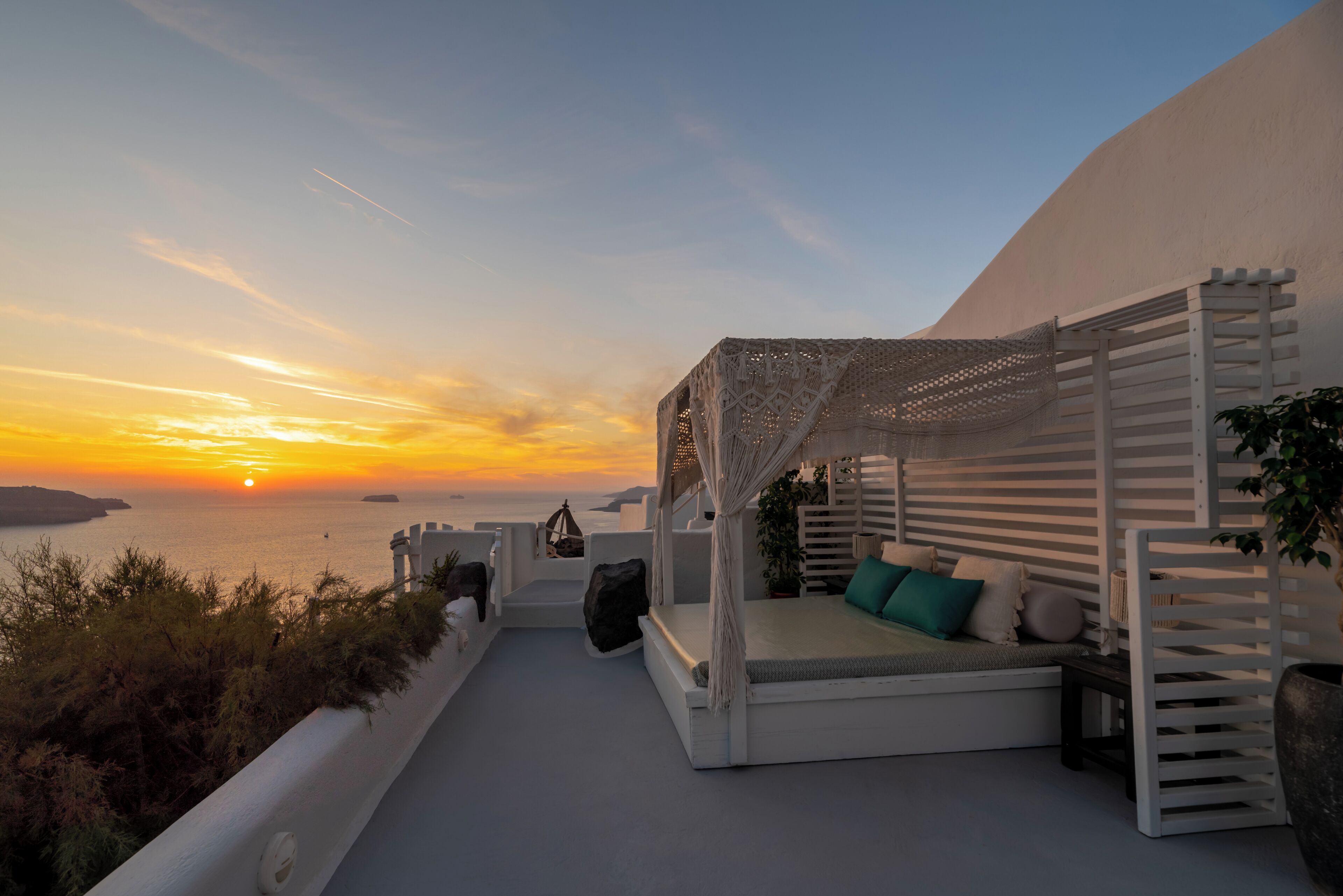 Athermi Cave Villa - Indoor Pool & Sunset View | 露台