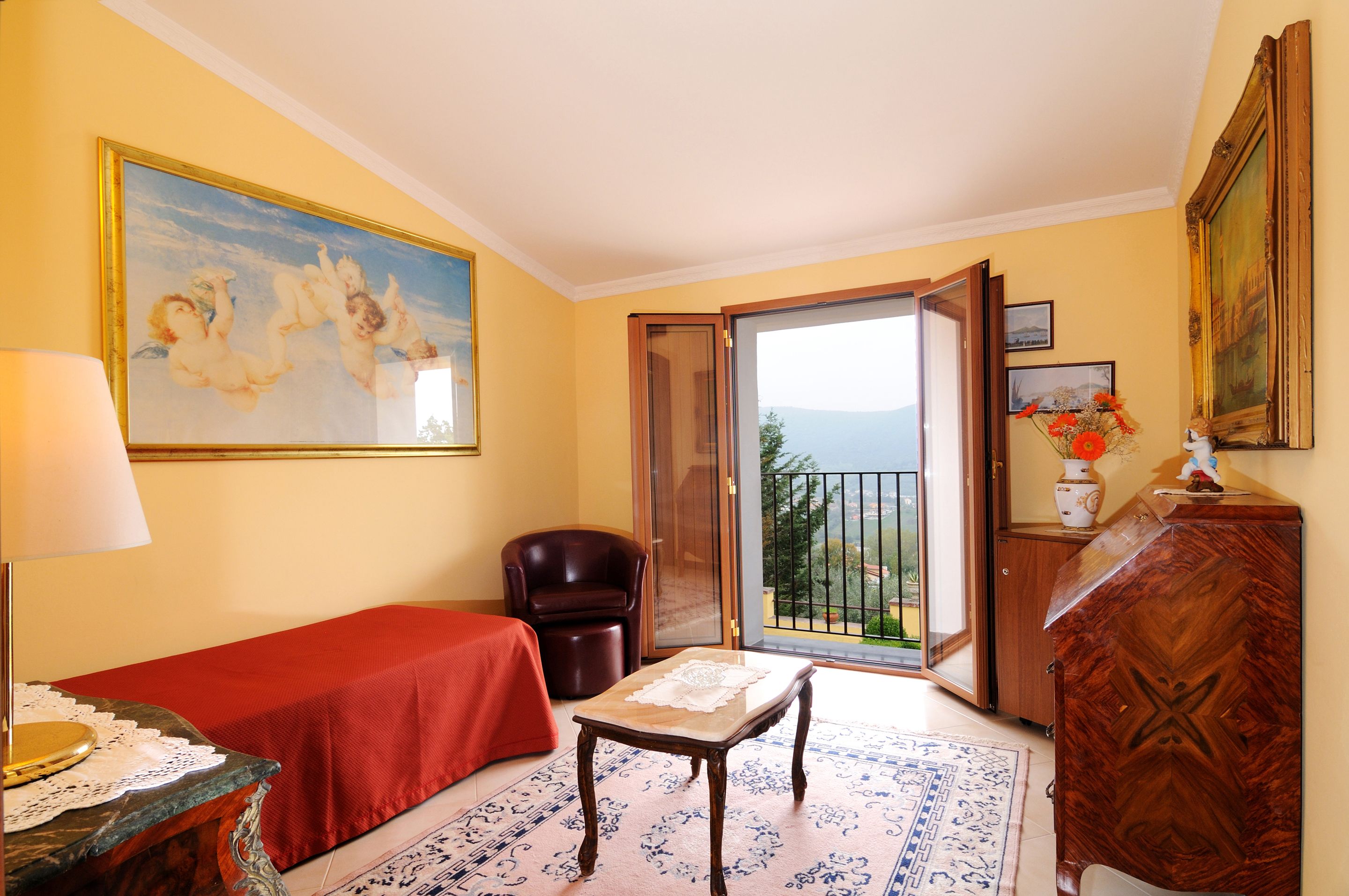 classic suite | 1 bedroom, premium bedding, down duvets, select comfort beds