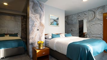 Premium bedding, desk, soundproofing, free WiFi