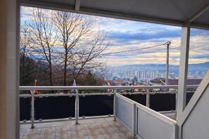 Double Room | Premium bedding, desk, soundproofing, free WiFi - Hotel Villa Harmony (Sarajevo)