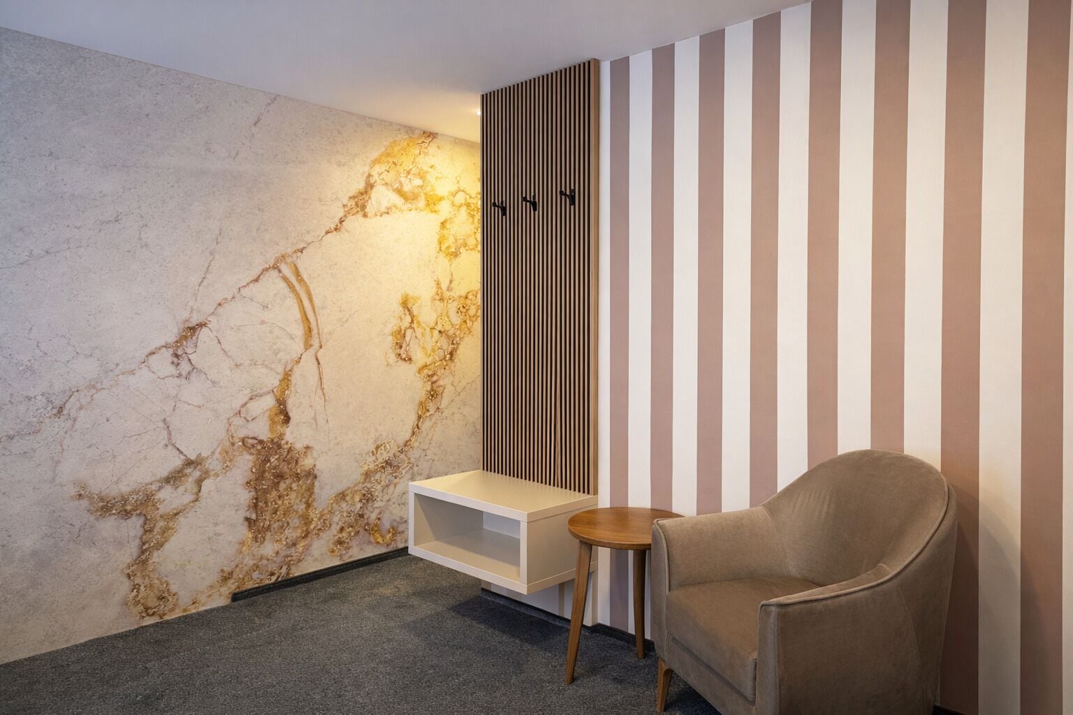 ห้องดับเบิล | เครื่องนอนระดับพรีเมียม, โต๊ะทำงาน, ห้องเก็บเสียง, Wi-Fi ฟรี