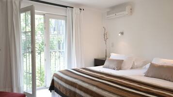 Classic Double Room | In-room safe, individually decorated, cribs/infant beds, rollaway beds