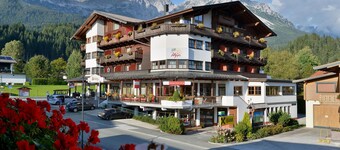 Garni Hotel Alpin Scheffau