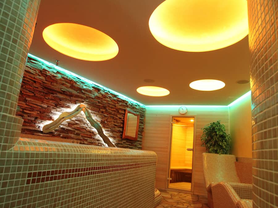 Banheira de hidromassagem, sauna a vapor, hidroterapia