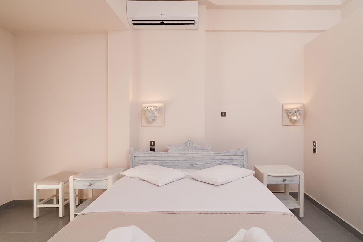 1 bedroom, in-room safe, soundproofing, iron/ironing board
