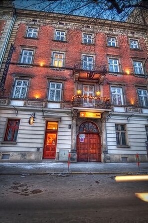 Front of property – evening/night