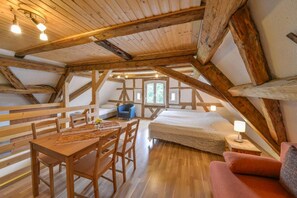 Desk, iron/ironing board, free cots/infant beds, free WiFi - Hörners Landgasthof (Geislingen an der Steige)