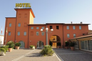 Exterior - Hotel Plazza (Porcari)