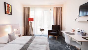 Double Room | Minibar, in-room safe, desk, laptop workspace