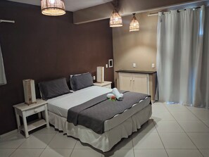 Standard triple room 1st floor | 1 chambre, minibar, coffre-fort, accès au Wi-Fi (inclus)