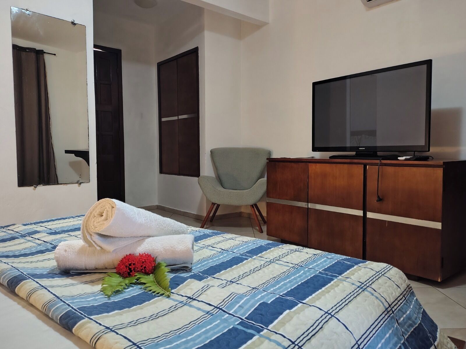 1 habitación, minibar, caja de seguridad en la habitación y wifi gratis 