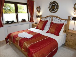 Premium bedding, Select Comfort beds, minibar, in-room safe - Haus Zeranka Hotel garni (Ruhpolding)
