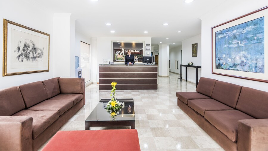 Travelers Suites Edificio Fontana Plaza