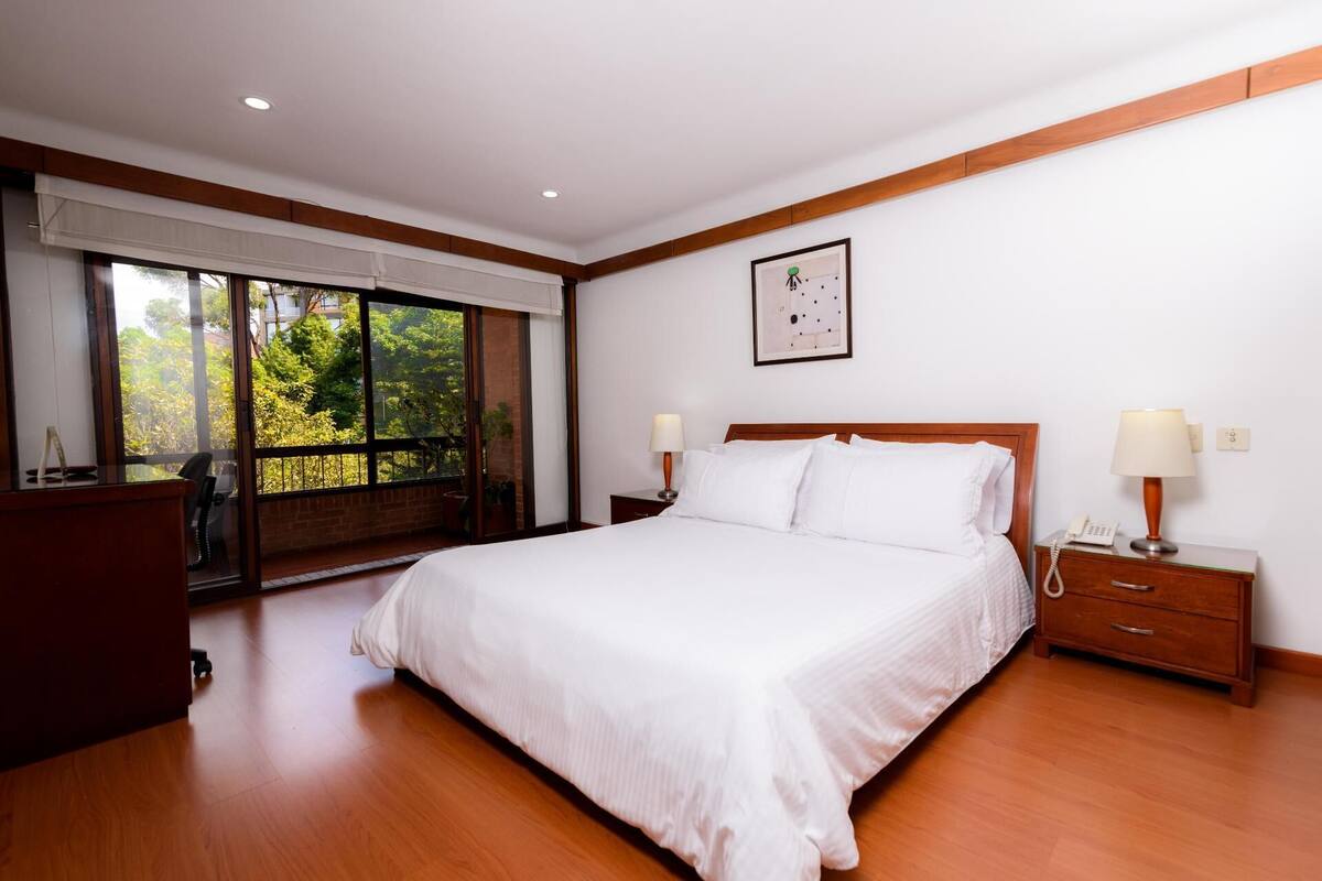 In-room safe, blackout curtains, free WiFi, bed sheets