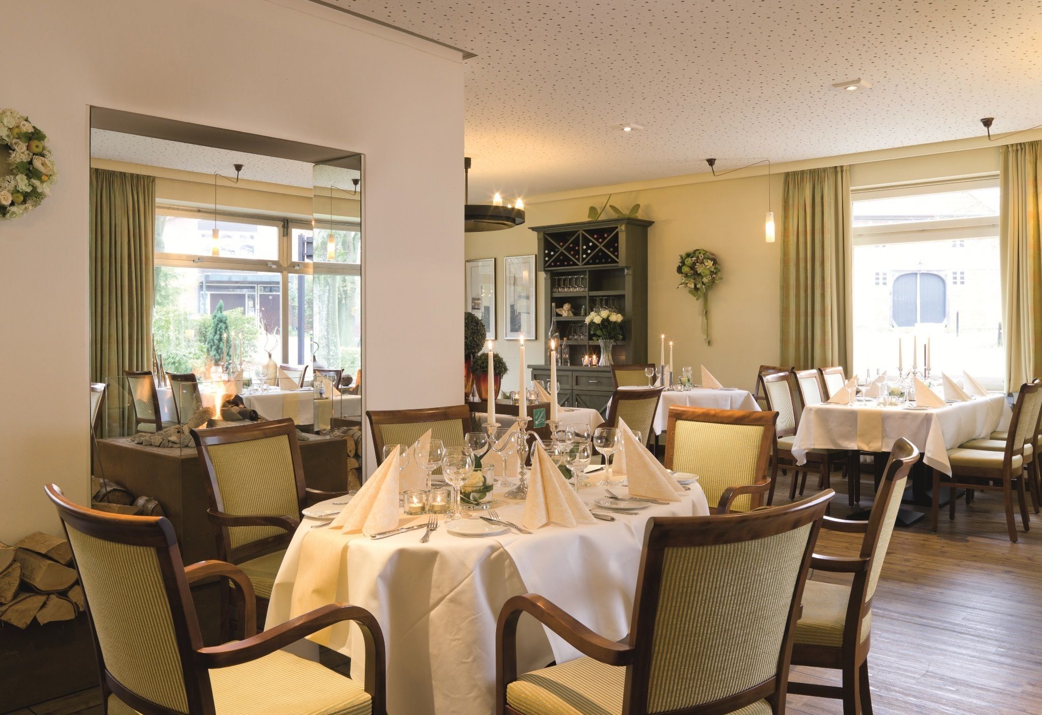 dinner served, regional cuisine, garden views