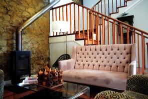 Lobby sitting area - The Three Boutique Hotel (Cape Town)