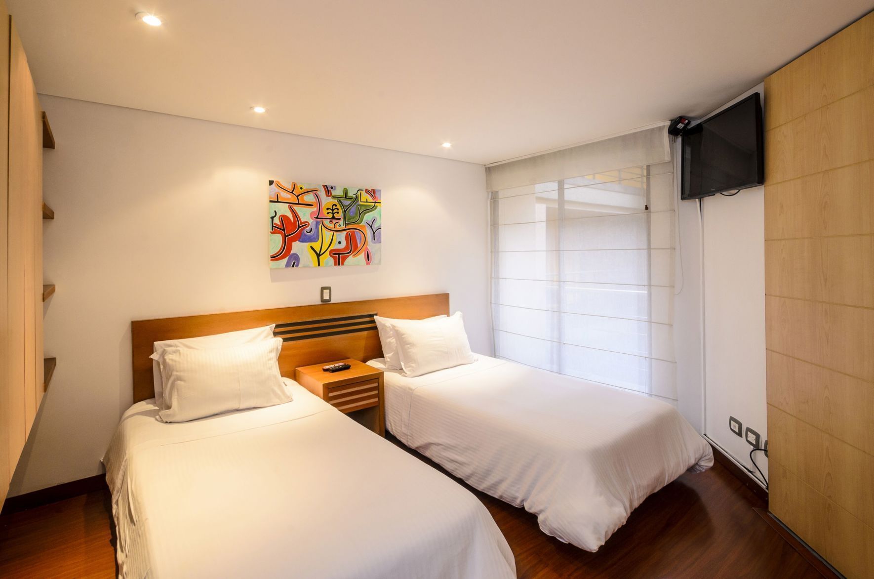 2 Schlafzimmer, Zimmersafe, Schreibtisch, Verdunkelungsvorhänge