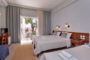 Coffres-forts dans les chambres, lits bébé (en supplément)