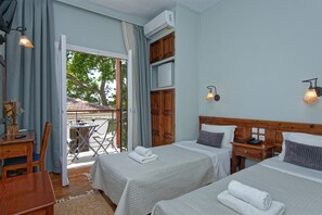 Double or Twin Room | Peti besi dalam bilik, katil bayi/kot (surcaj) 