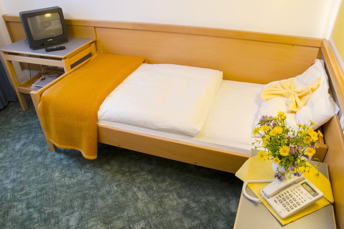 In-room safe, desk, free WiFi, bed sheets