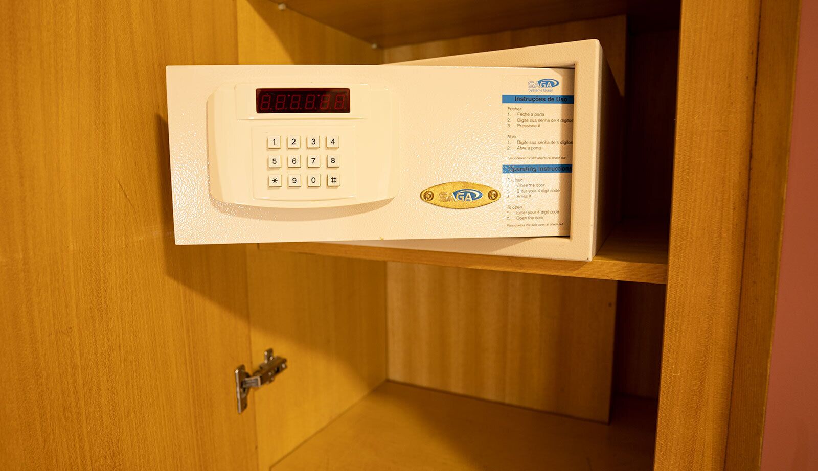 superior room, balcony | 1 bedroom, minibar, in-room safe, desk