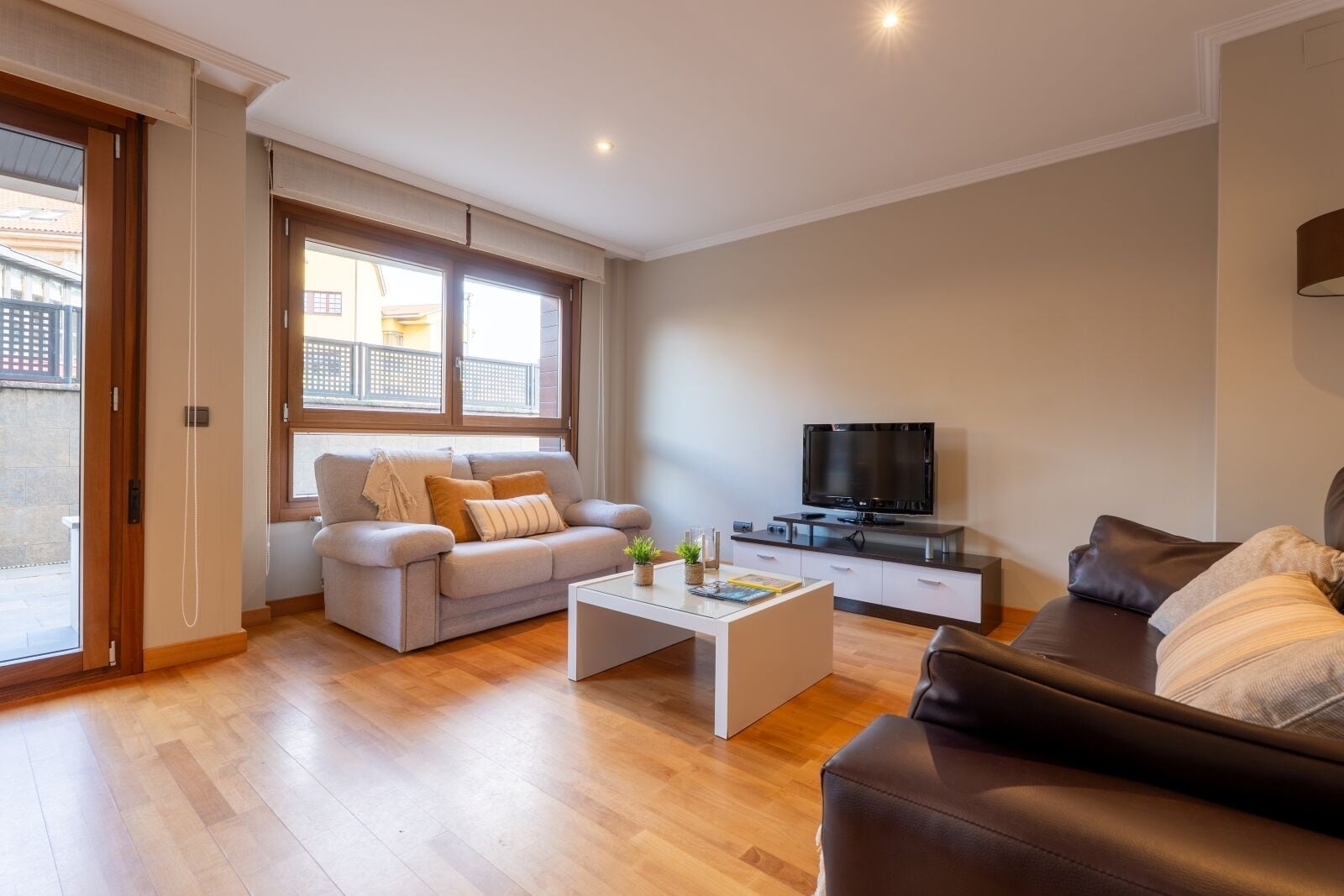 deluxe apartment, 2 bedrooms | living area | lcd tv