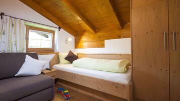 Children's theme room