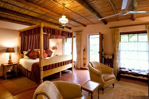 The Queen Elizabeth Suite | Egyptian cotton sheets, premium bedding, minibar, in-room safe