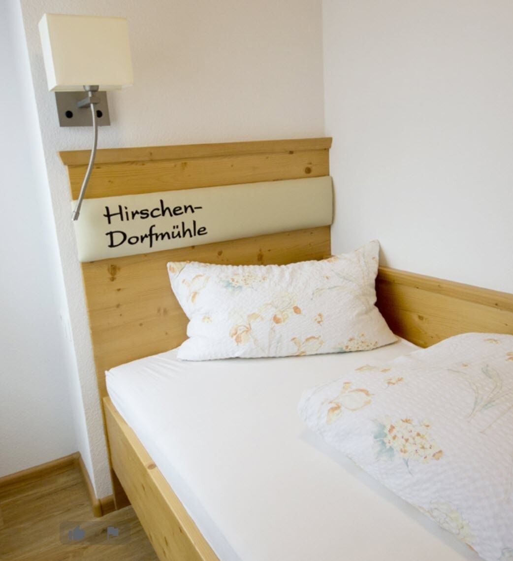 single room | 1 bedroom, in-room safe, individually furnished, desk