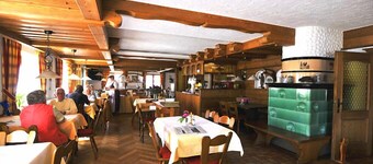 Gasthof Hirschen-Dorfmühle