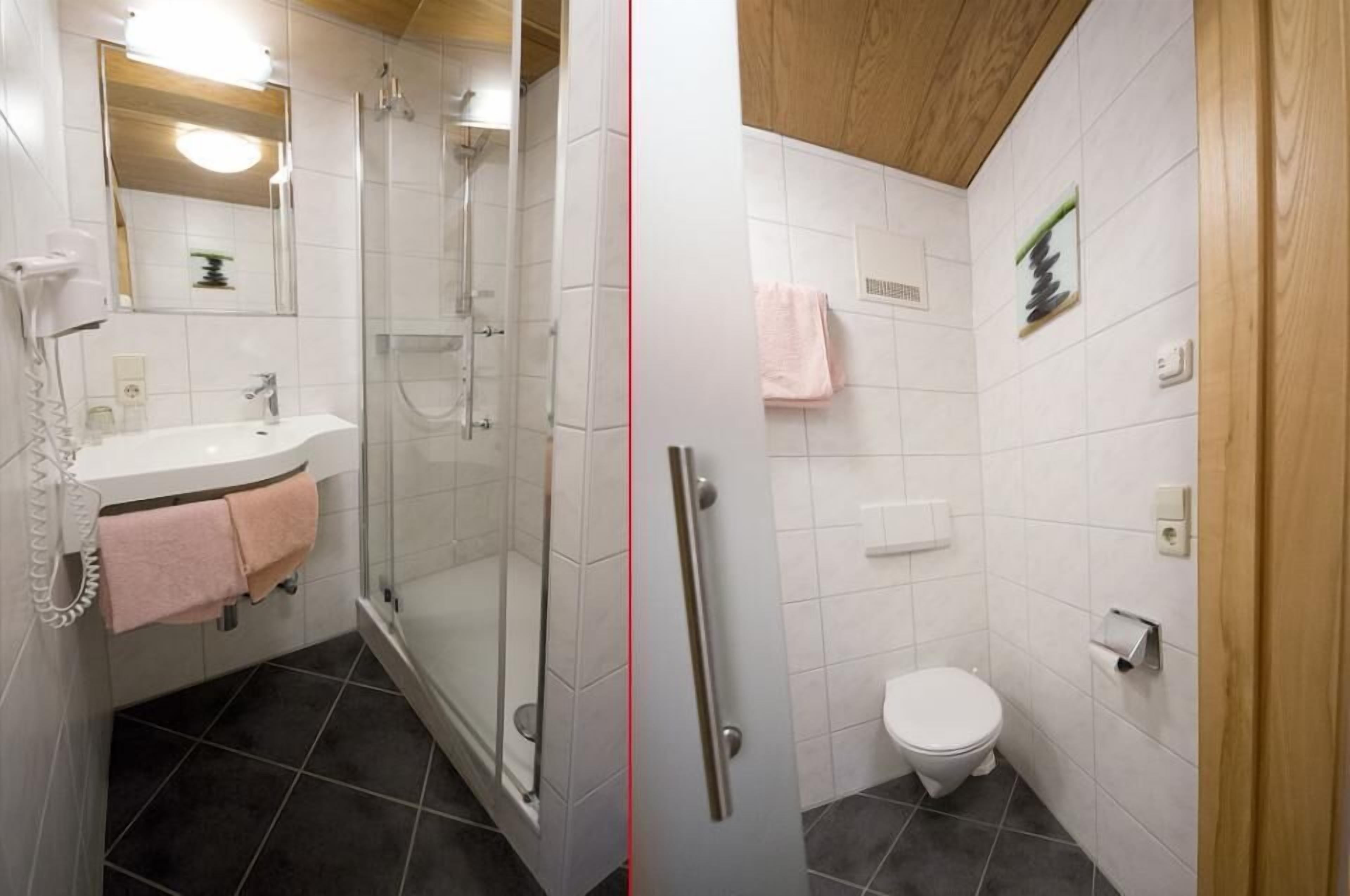 standard double room, 1 double bed, non smoking | bathroom | hair dryer, towels