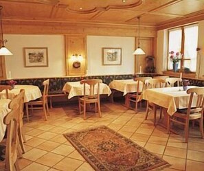 Desayuno buffet incluido todos los días