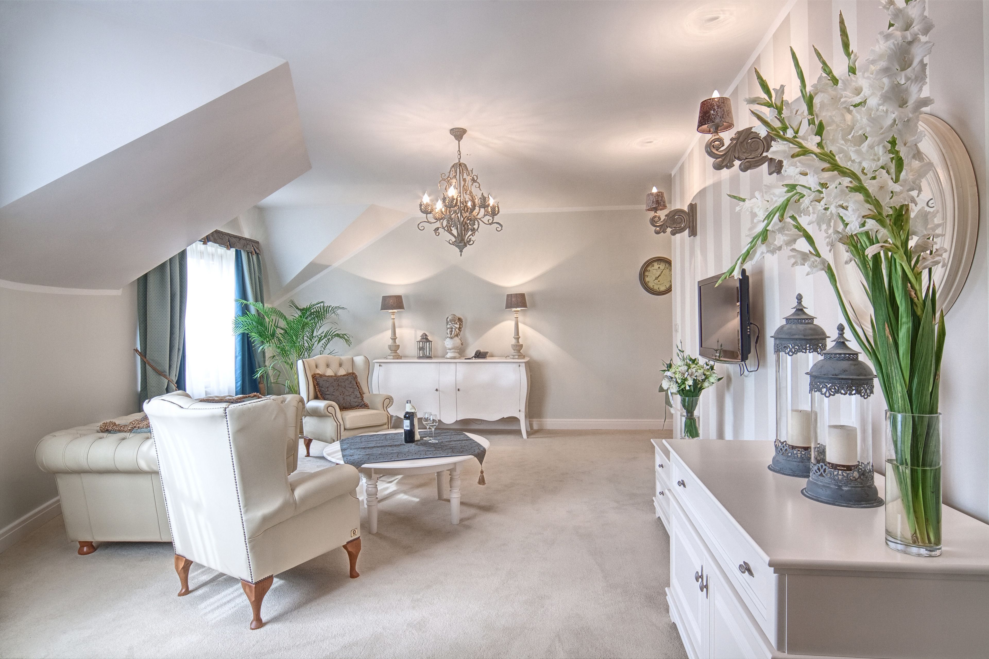 apartment | in-room safe, desk, cots/infant beds, rollaway beds