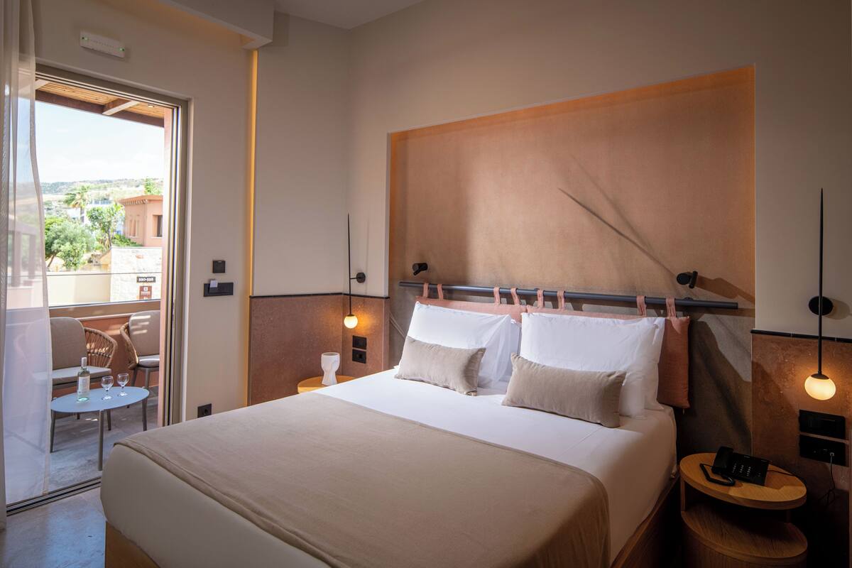 Signature Design Room, Adults Only Complex