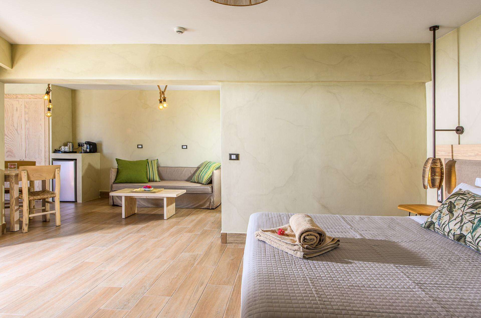 couples treatment room(s), sauna, hot tub, body treatments, aromatherapy