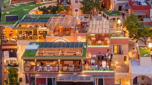 منظر من الجو على ارتفاع عالٍ